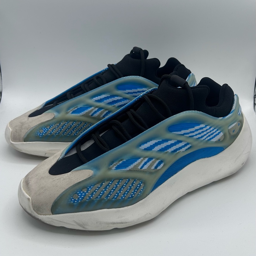 Adidas Yeezy Boost 700 V3 Azareth 👟👟